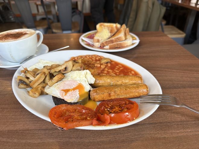 Breakfast plate with fried egg and mushrooms